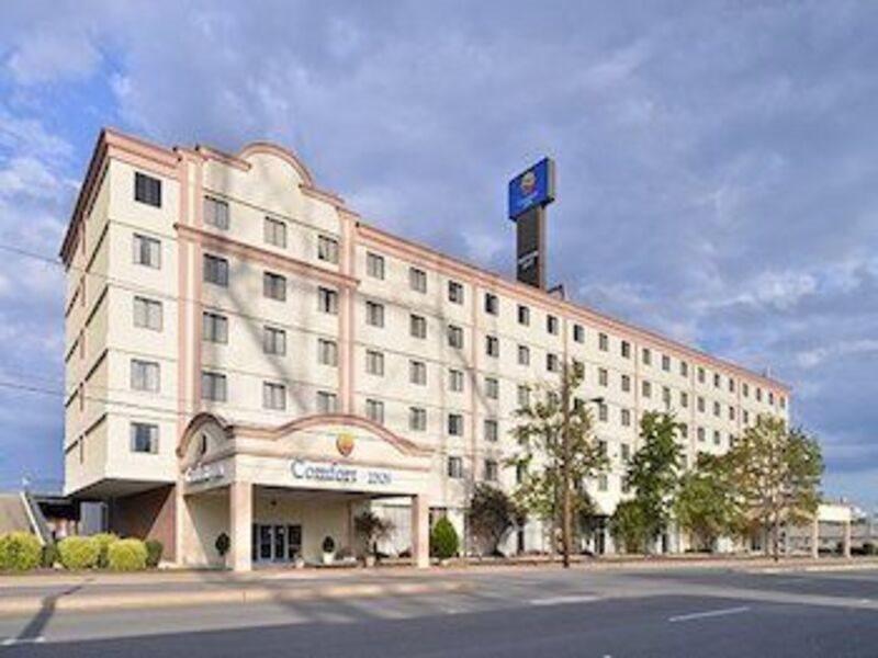 Quality Inn And Suites Conference Center Richmond Exterior foto